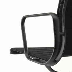 Online Aluminium Chair EA 103 Eetkamerstoelen