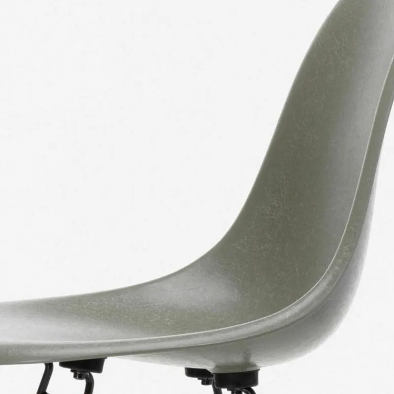 Online Eames Fiberglass Chair DSR Eetkamerstoelen