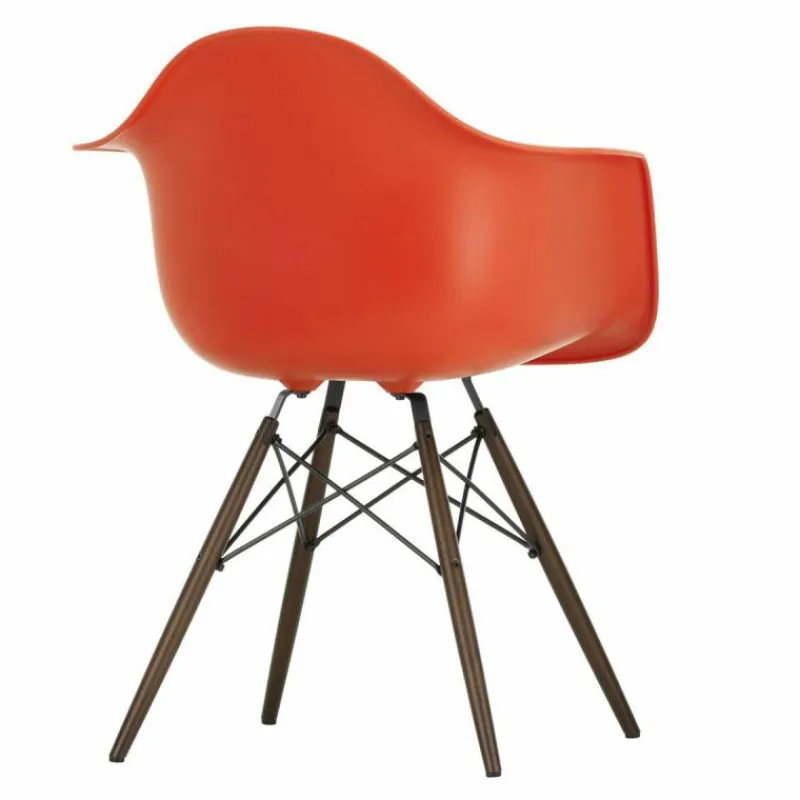 Eames Plastic Chair DAW Esdoorn Donker Eetkamerstoelen