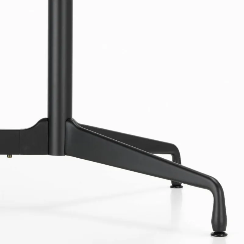 Hot Eames Segmented Eettafel Eettafels