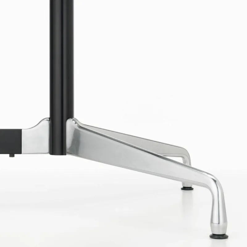 Hot Eames Segmented Eettafel Eettafels