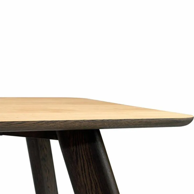 Outlet Kem 985 Eau Rouge Eetkamertafel Eettafels