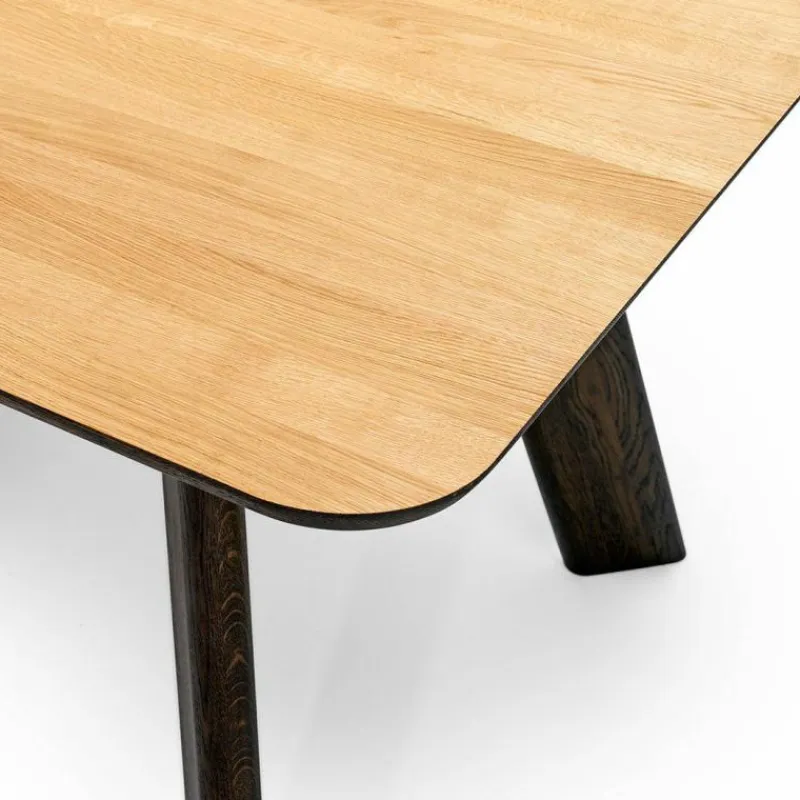 Outlet Kem 985 Eau Rouge Eetkamertafel Eettafels