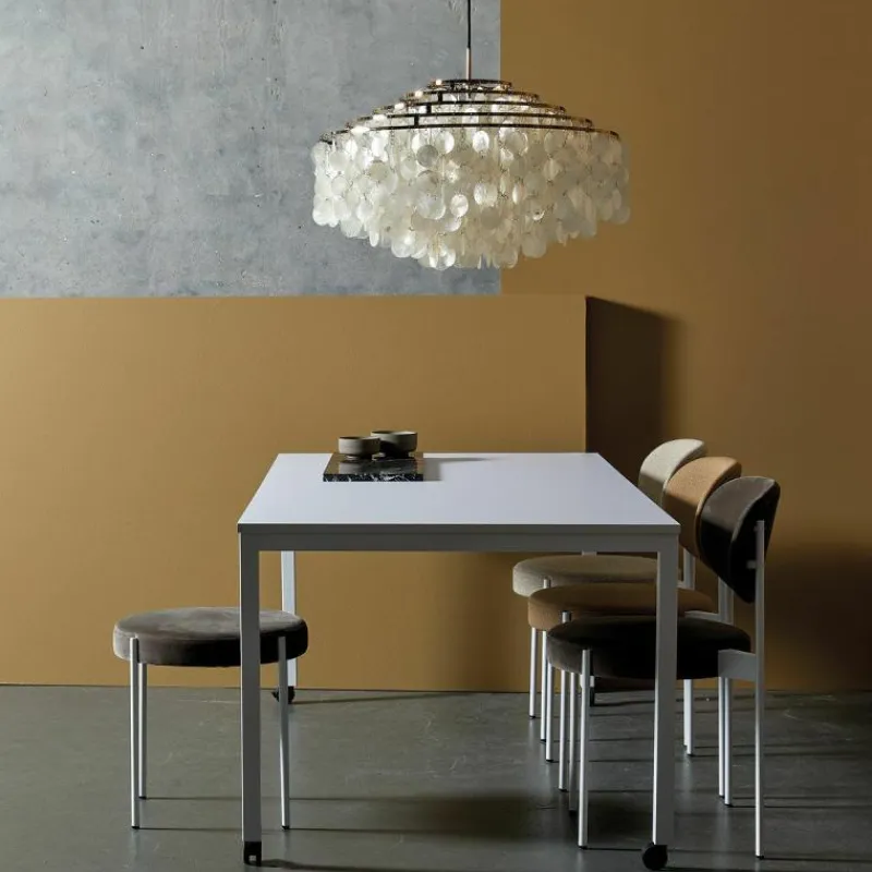 Discount Panton Move Eettafel Eettafels