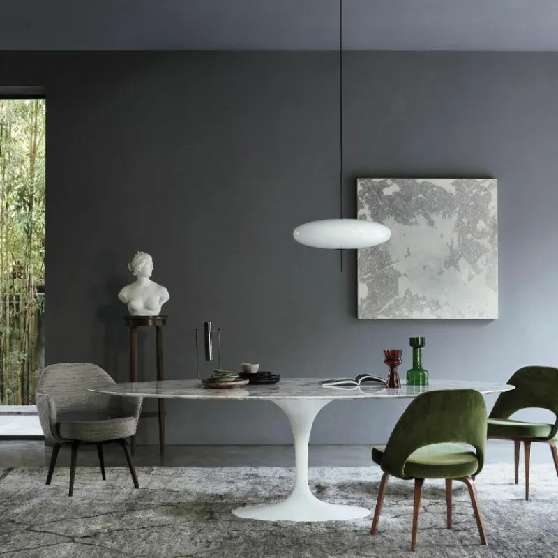 Outlet Saarinen Tulip Eettafel Met Wit Onderstel Eettafels