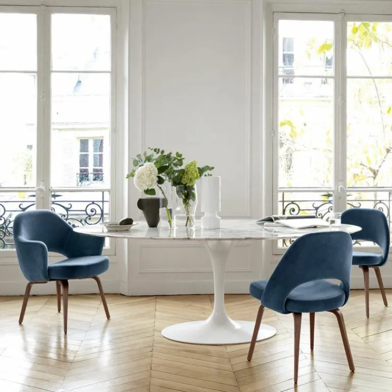Outlet Saarinen Tulip Eettafel Met Wit Onderstel Eettafels